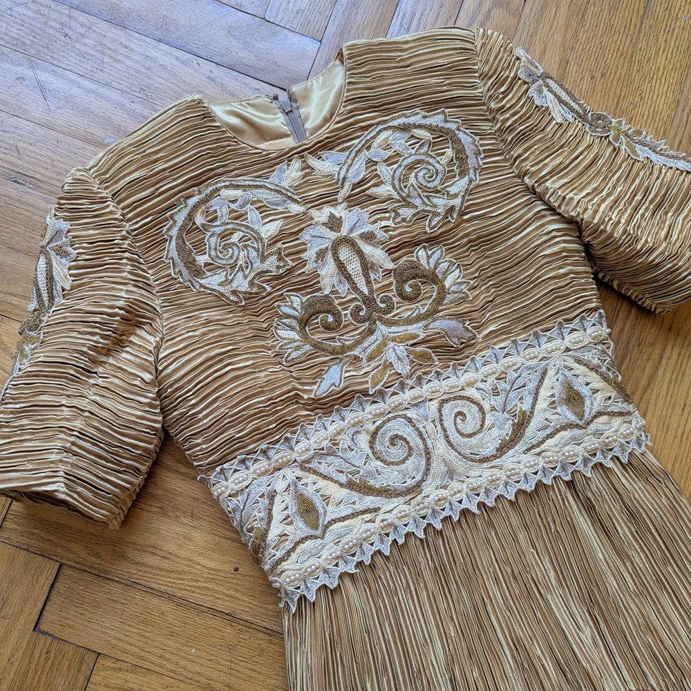 Elegant Gold 80's Prom Dress with Intricate Embroidery Approx Dize 4